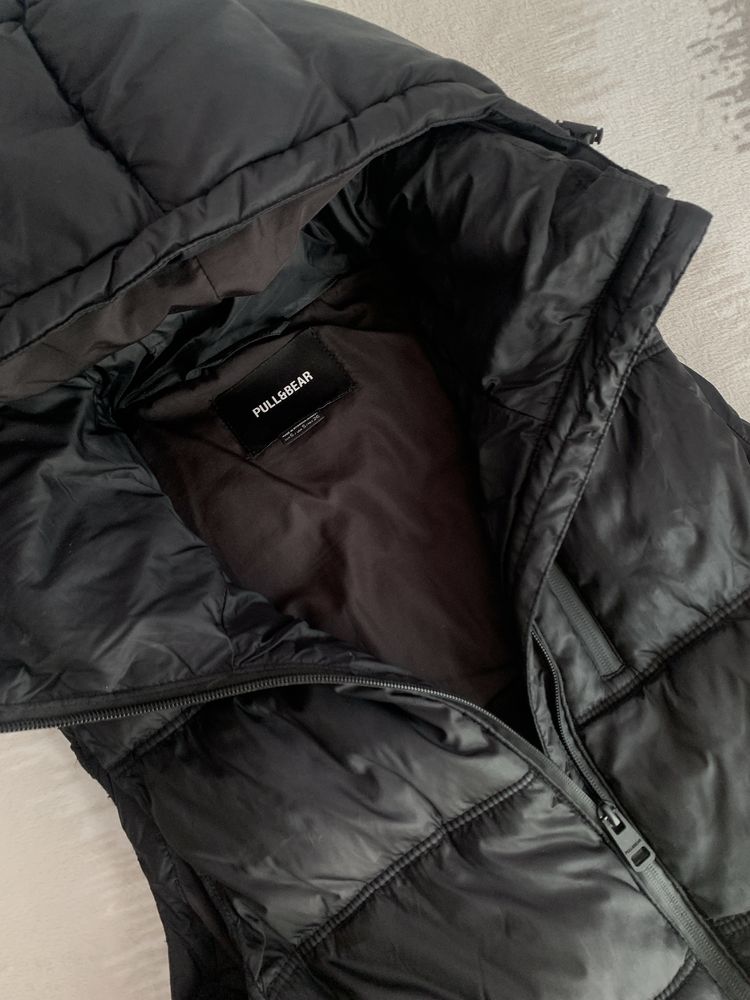 Черен елек от Pull and bear