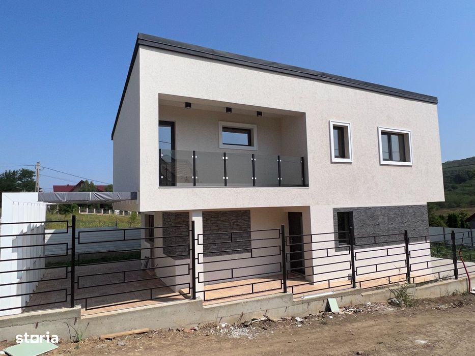 CANALIZARE! Incalzire pardoseala! Vila 4 camere, capat Pacurari-Rediu