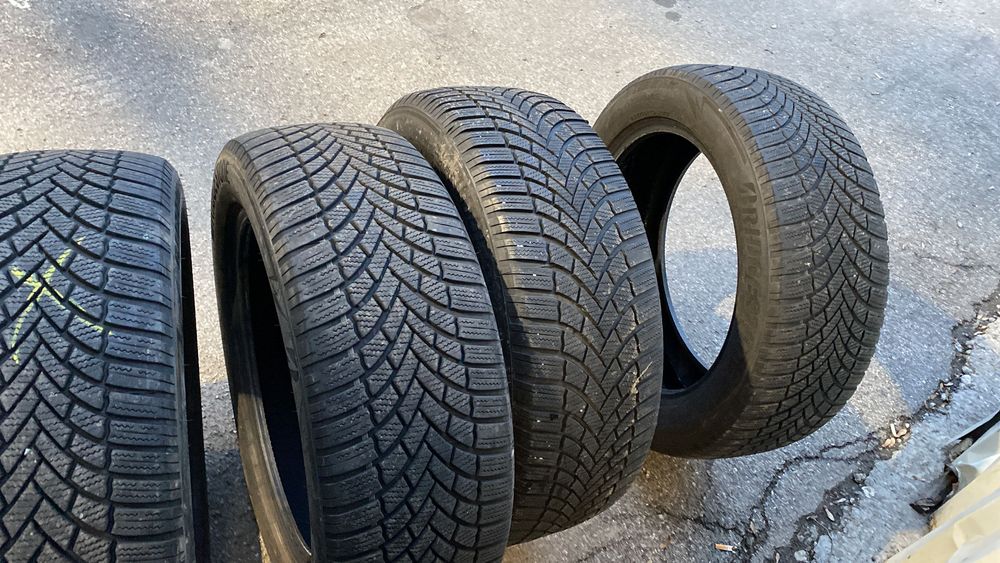 Bridgestone 235/55/19 dot 2022