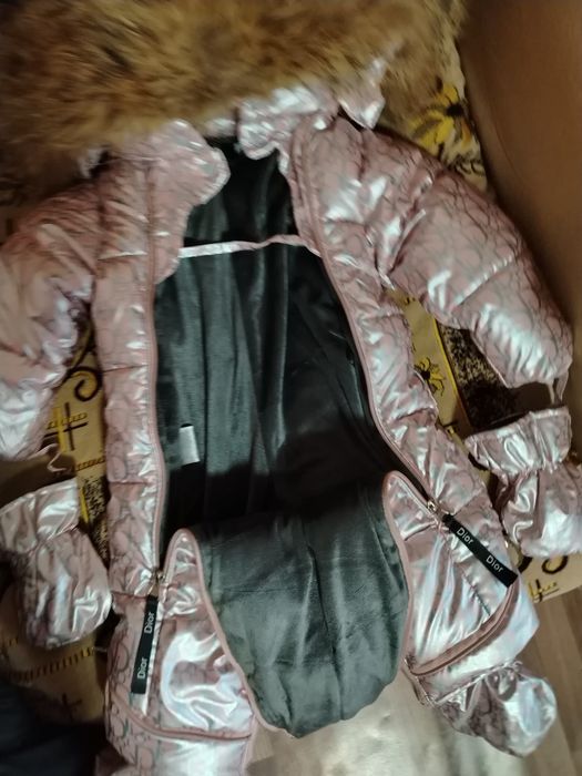 Продам детский комбинезон, можно носить как конверт.