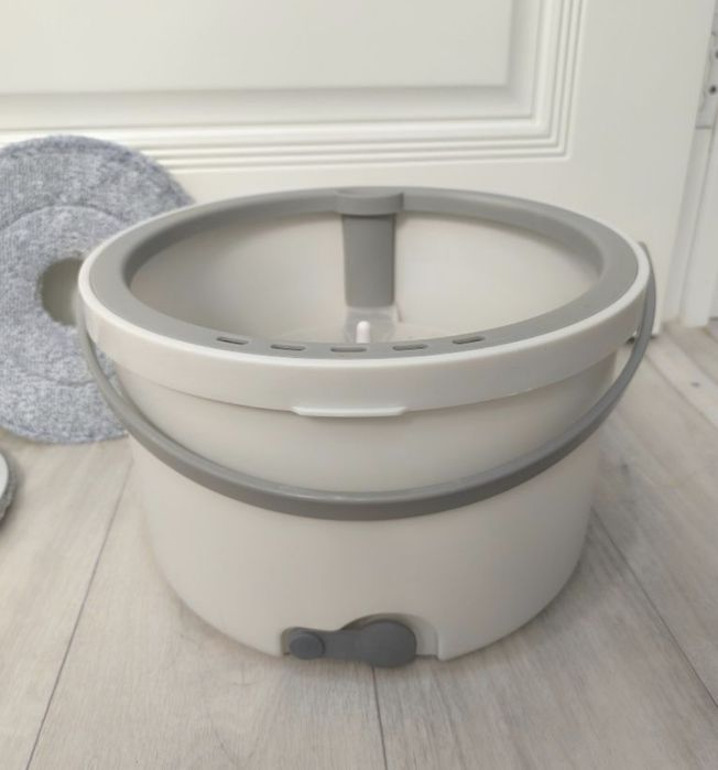 Продается вращающаяся швабра.Отличного качества.Цена 3500т.