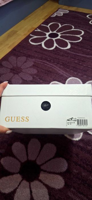 Дамски маратонки GUESS