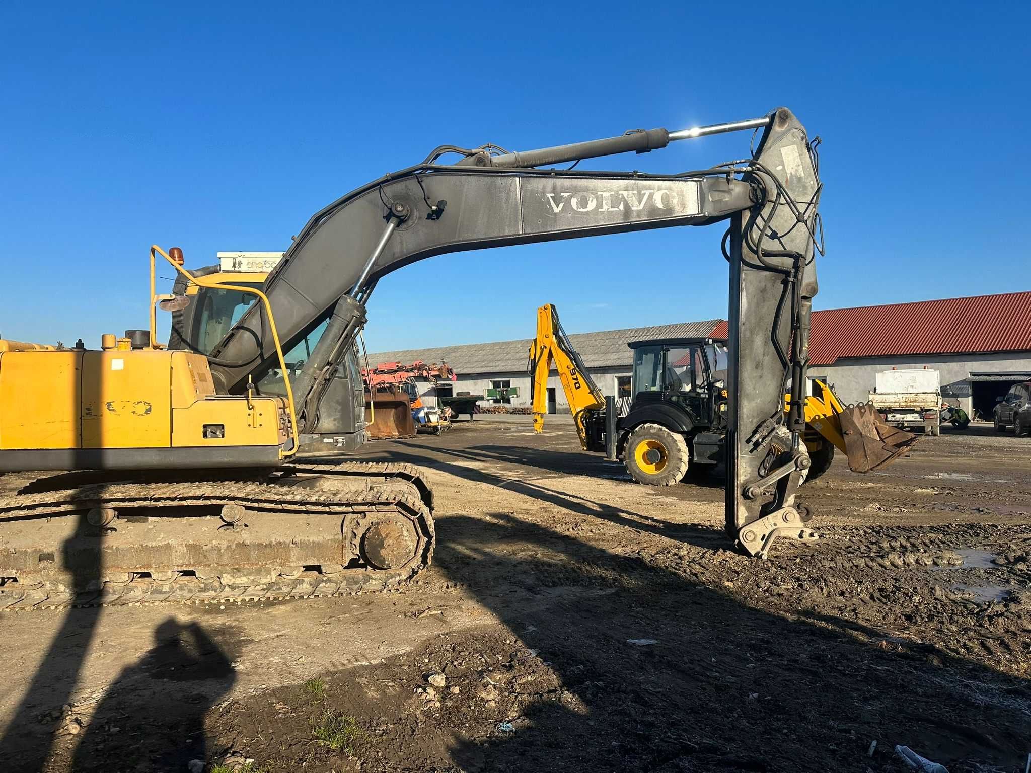 Dezmembrez excavator Volvo EC210 CL