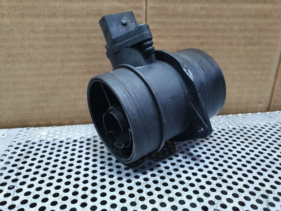Debitmetru aer  VOLKSWAGEN GOLF V 1K1 2003 - 2009 2.0 TDI 16V BKD BOSCH 028100246  074906461B