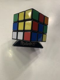 Орегинално кубче на Rubik