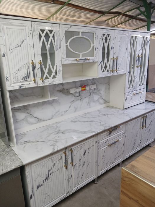 Кухинний kuhinniy