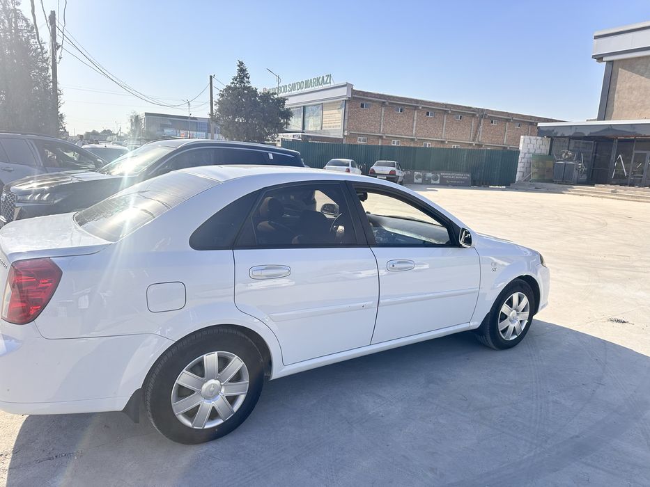 Gentra 1.5 holati yaxshi prabeg toza