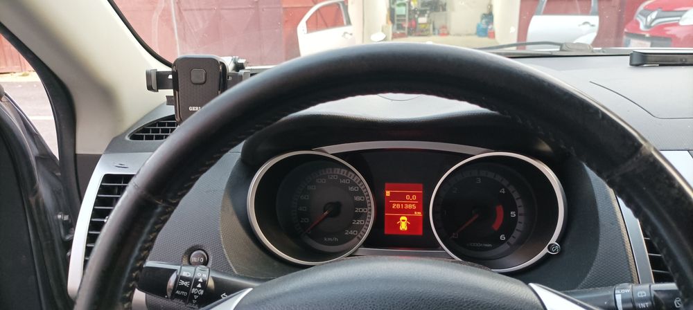 Peugeot 4007 2.2 HDI