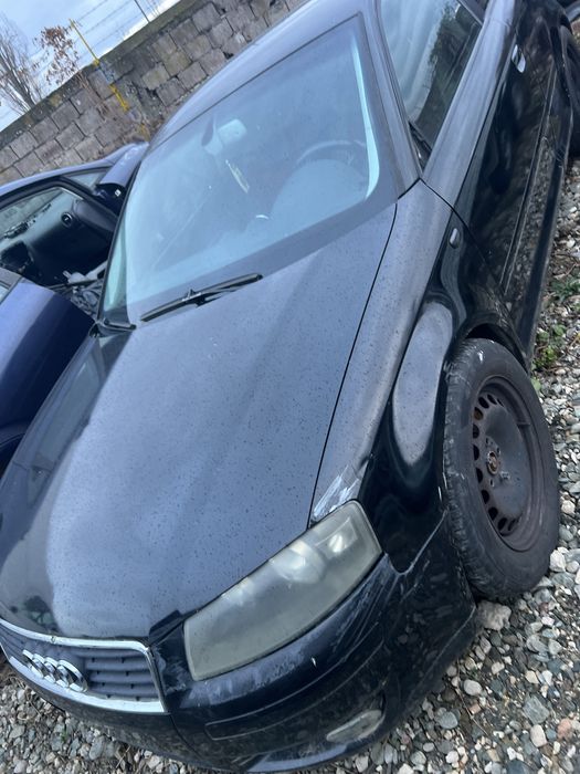 Dezmembrez Audi A3 motor cutie bara fataspate usa kit pornire stop far