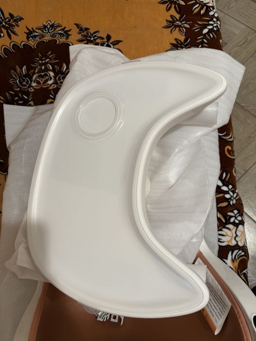 Scaun de masa HOT MOM