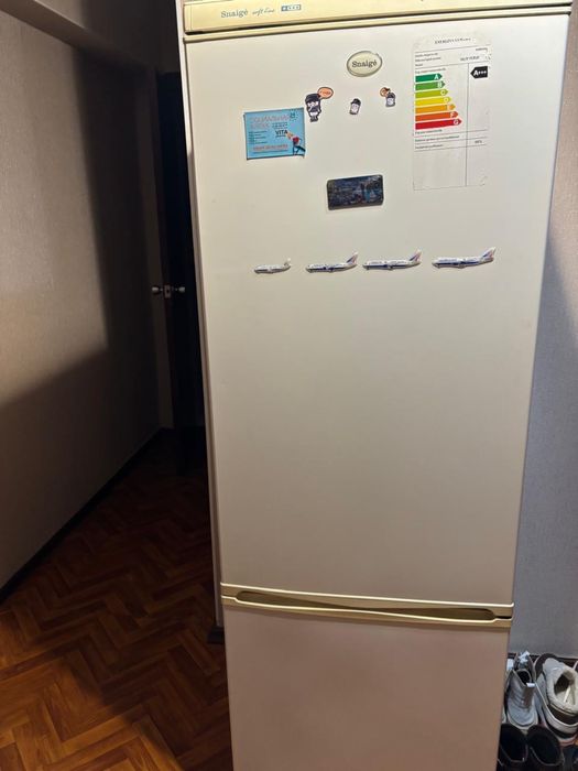 продам Холодильник Snaige