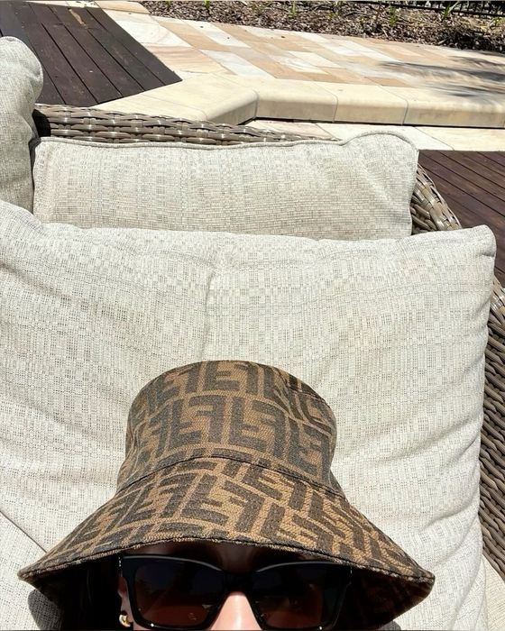 Панама Fendi супер стильная