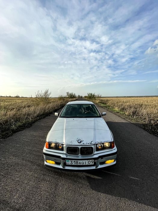 Продам а/м BMW 320