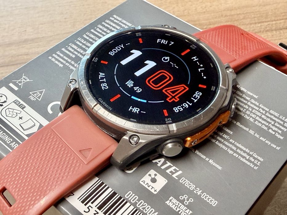 Garmin Fenix 8 47 AMOLED Titan Sapphire