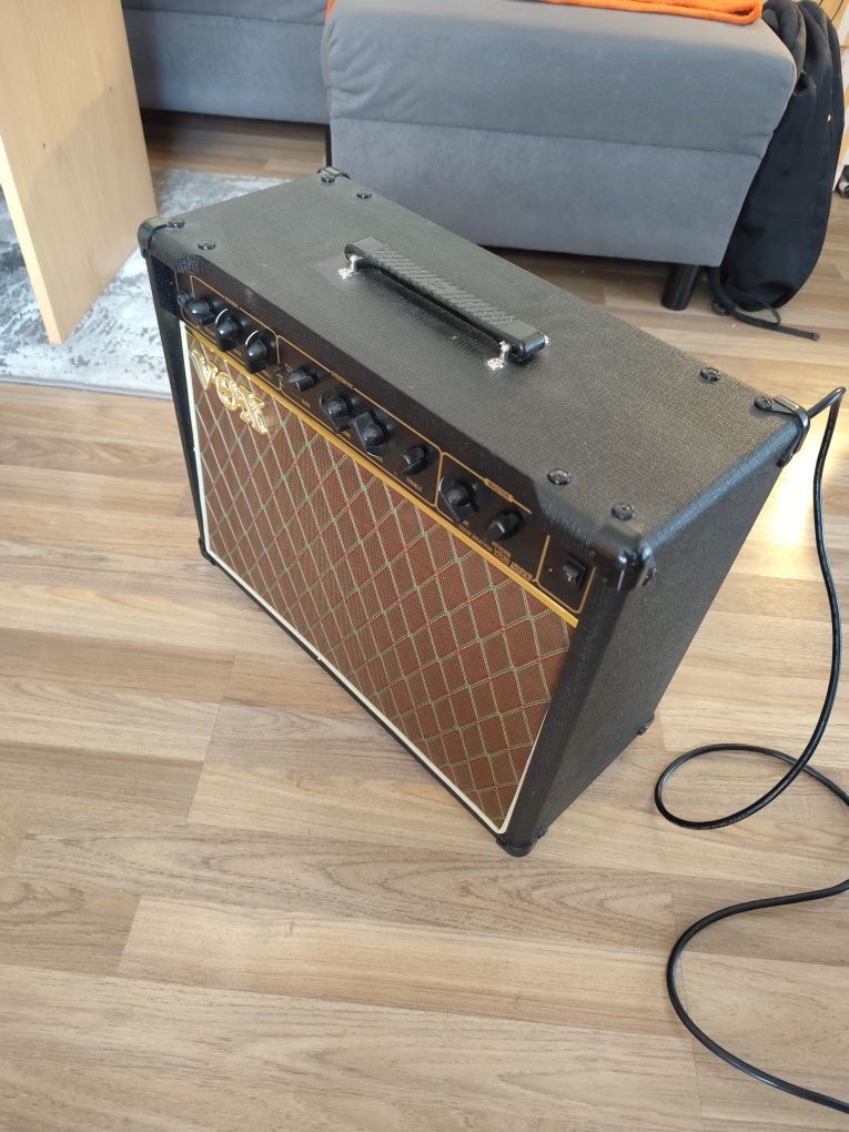 Vox VR 30 (valve reactor)