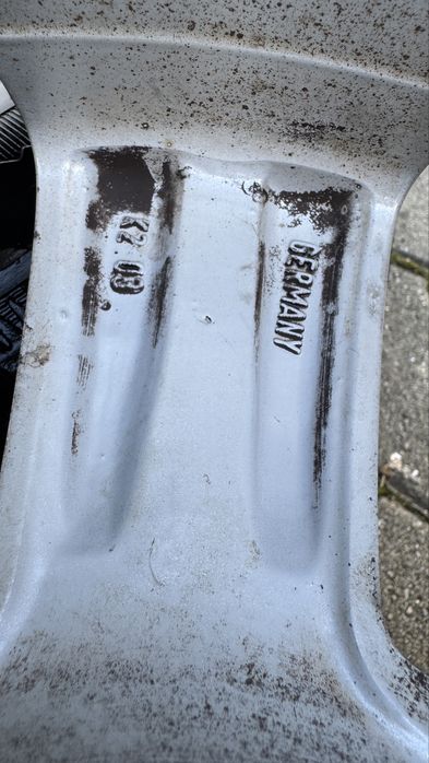 Jante originale Audi cu anvelope de iarna