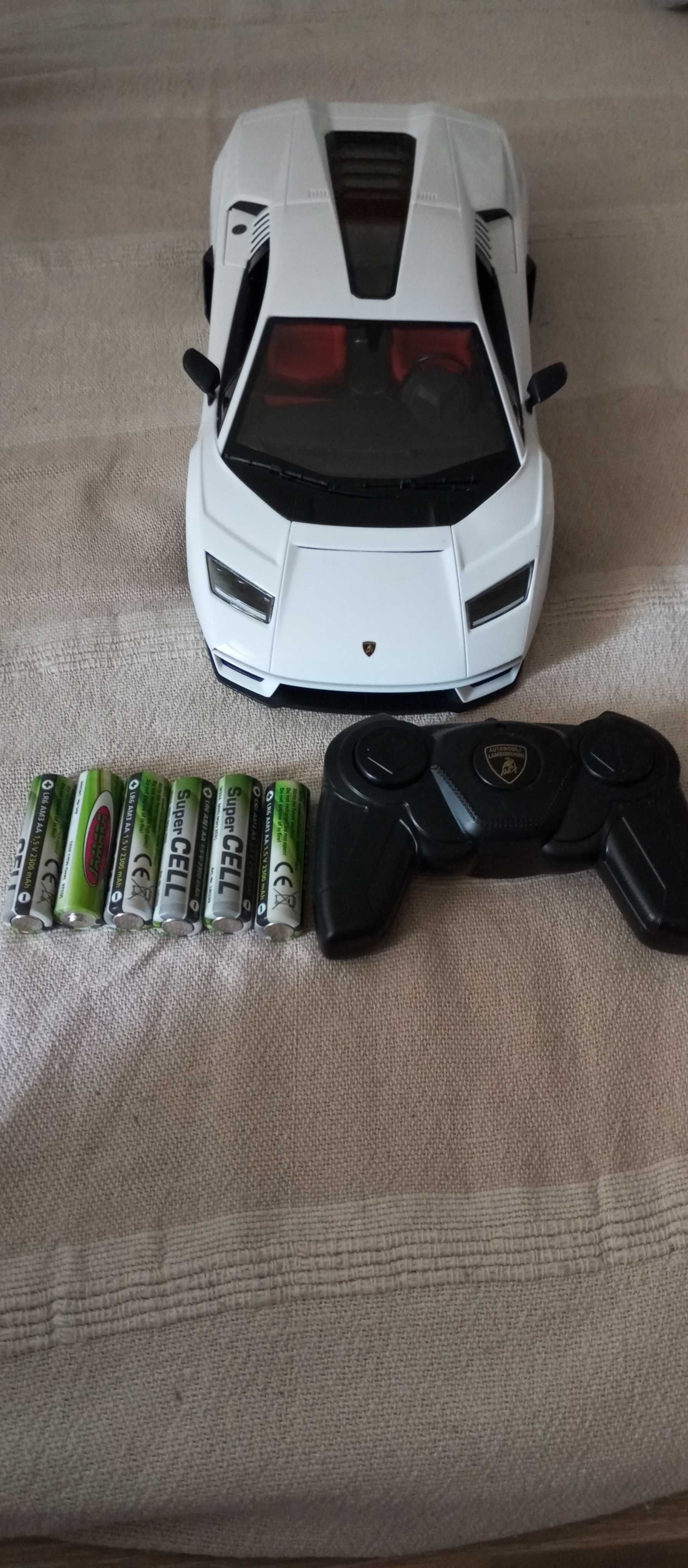 Продавам Lamborghini Countach играчка