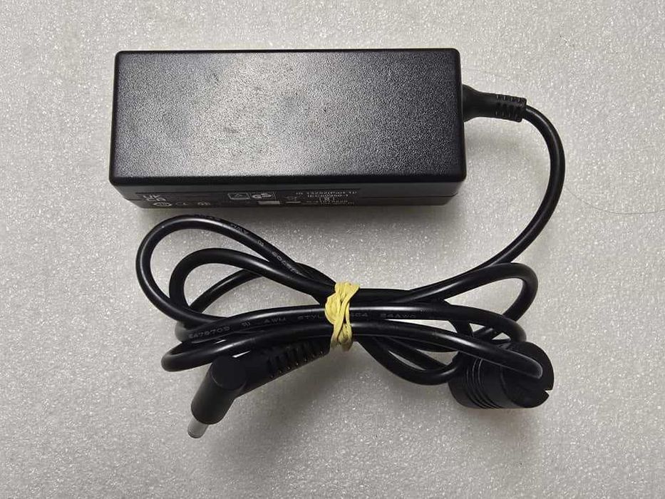 Incarcator laptop HOIOTO 19.5V 1.28A 24.96W 25W 4.5 X 3.0mm blue