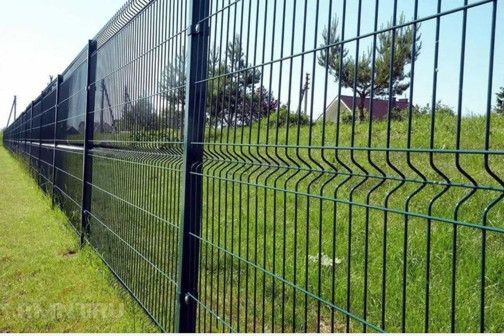 Garduri din plasa bordurata