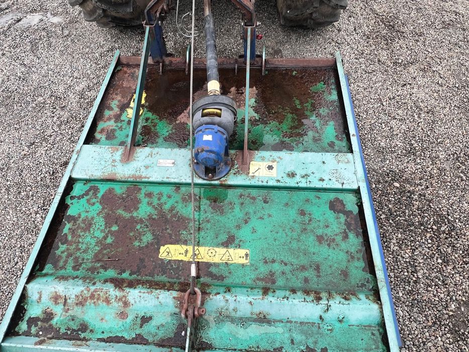 Tocator resturi vecetale Desvoys tip elicopter