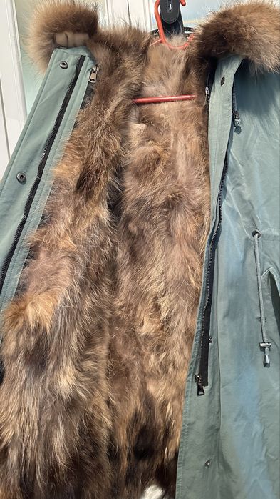 Парка как новый 2 раза одевала