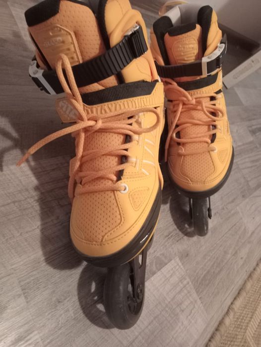 Vând role Fit Junior în stare foarte bună, potrivite pentru copii și a