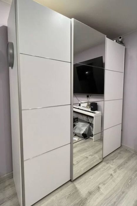 Шкаф купе белый продам