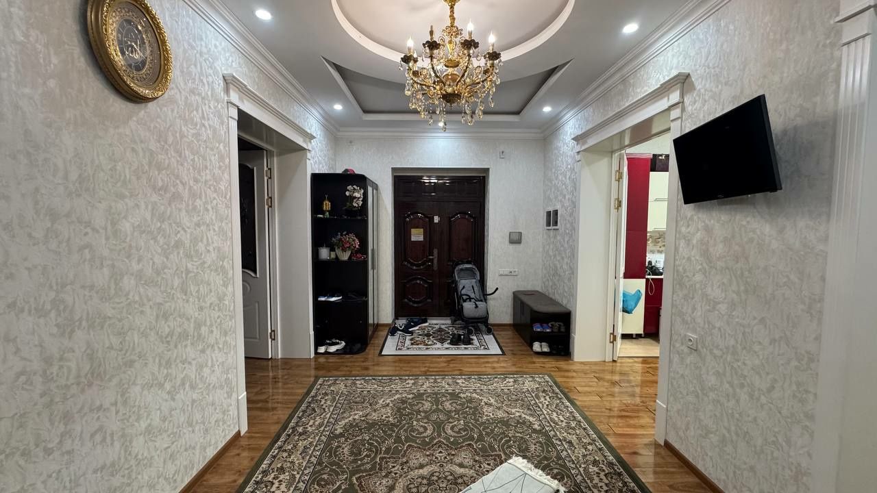 Продается квартира Бельтепа бетонка 115м2 3 комнат 1 этаж Парковка ААА