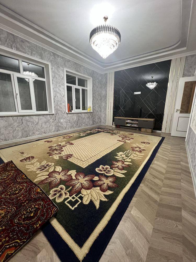 Срочно барча қулайликларга эга квартира нархида ховли сотилади