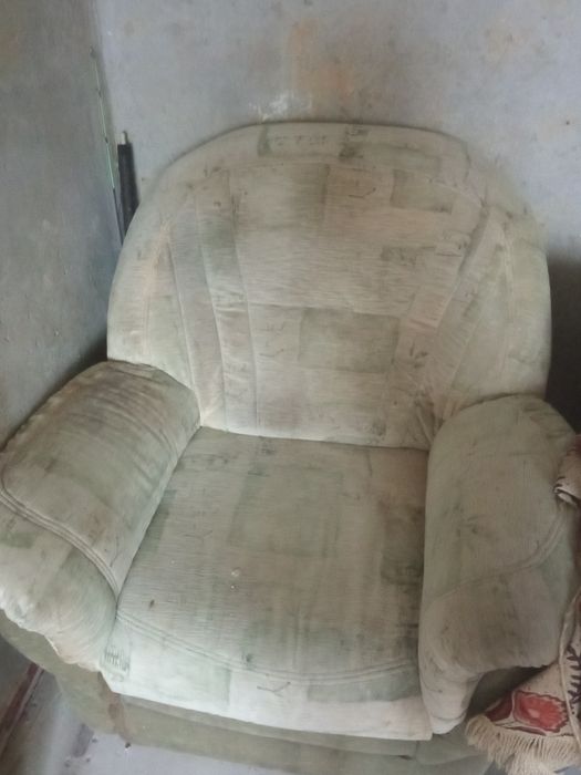 Бесплатно два кресла