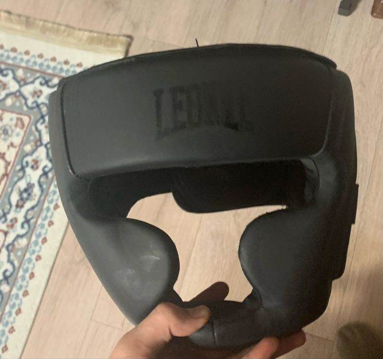 Шлем leon черный