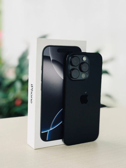 iPhone 16 PRO cu 98% Bateria