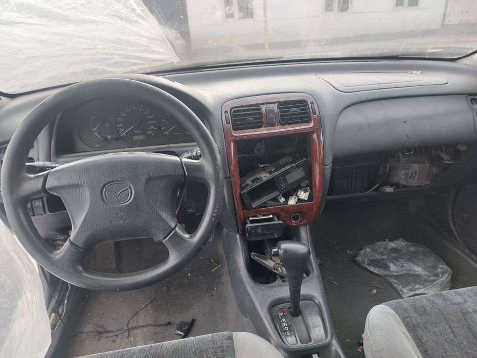 Продам запчасти на мазда птичка