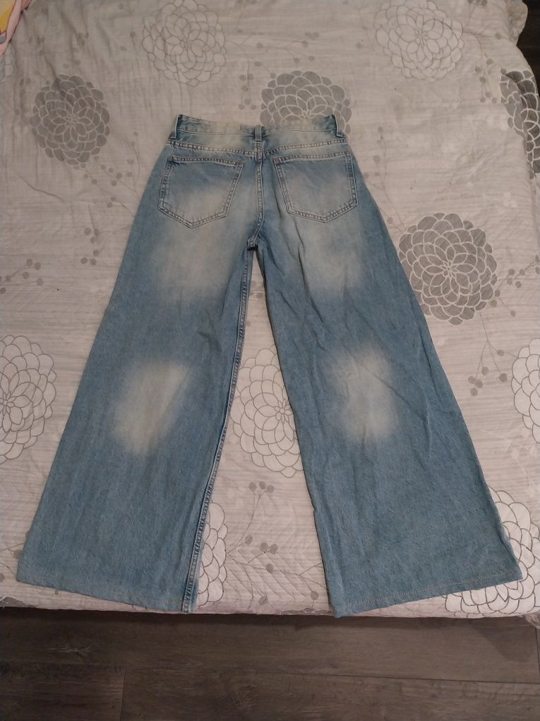 Дънки от Bershka, h&m