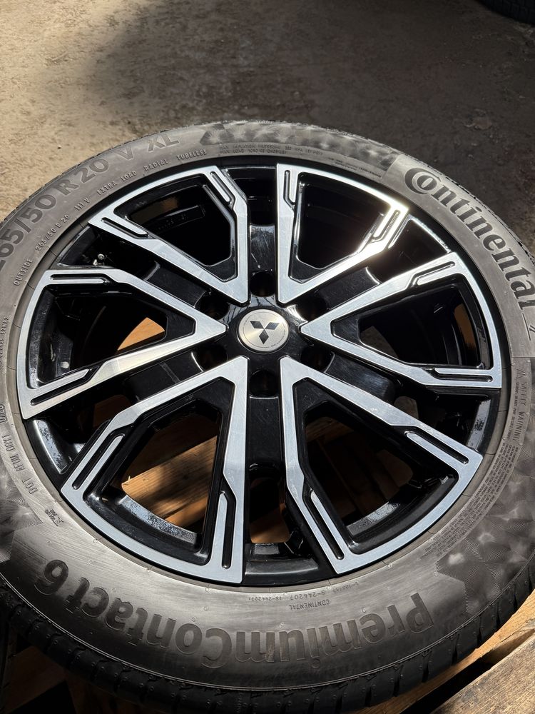 Jante originale Mitsubishi PAJERO / L200 cu anv 265/50 R20 Continental