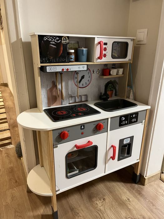 Детска дървена кухня