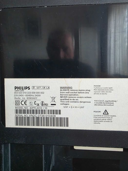 Телевизор FHILIPS 42"