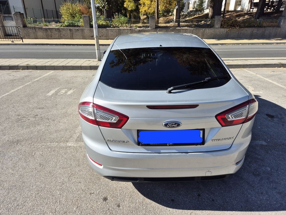 Ford Mondeo 2012год