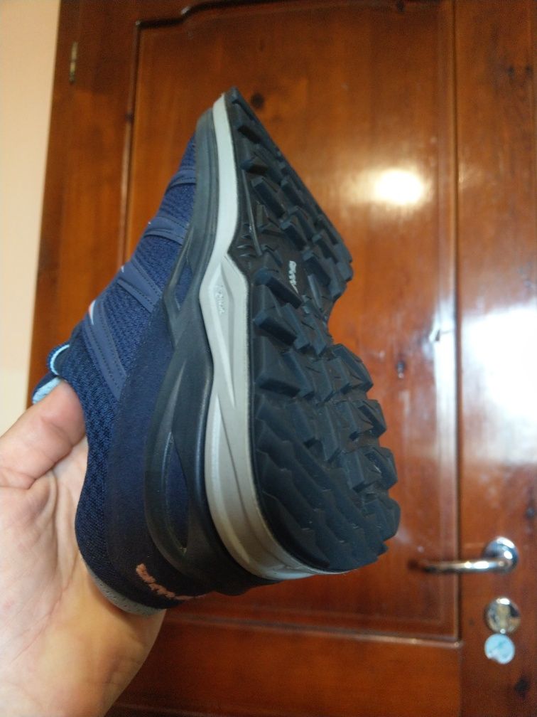 Lowa Goretex 42нм. 26,5см.