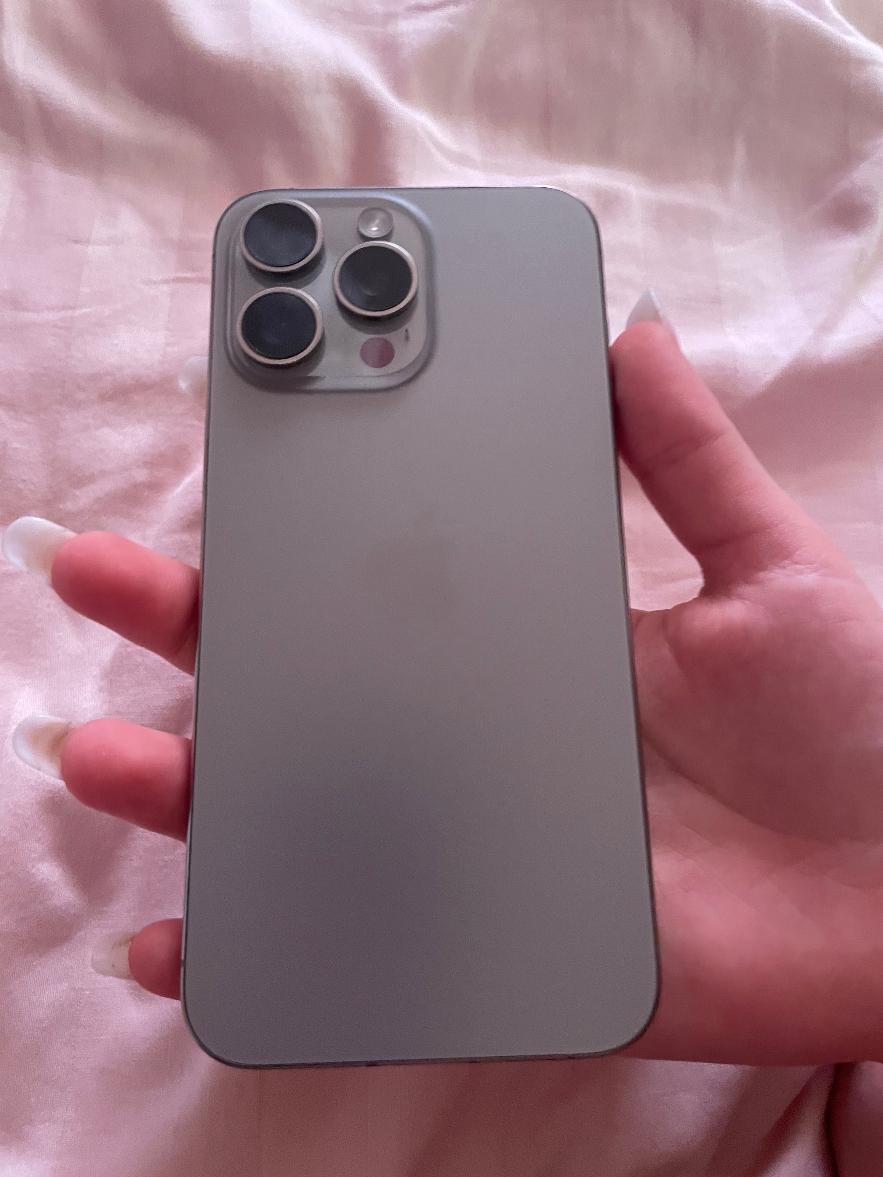 iPhone 15 Pro Max