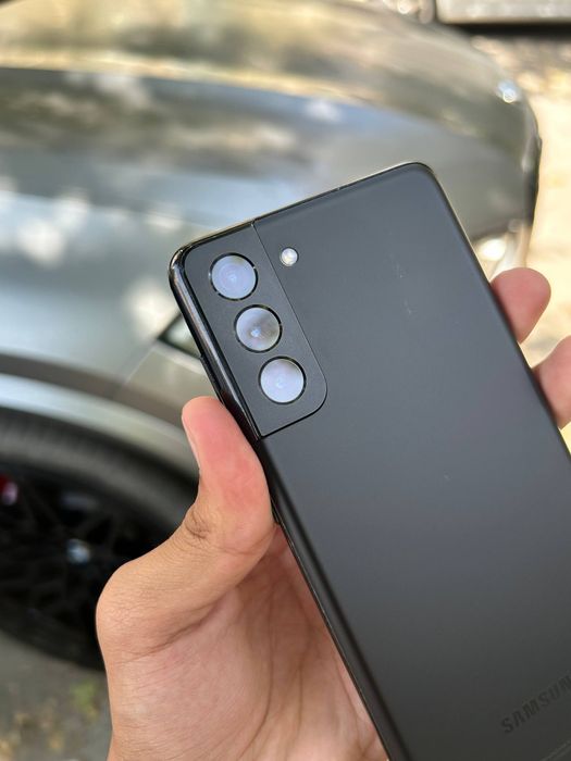 Samsung galaxy s21+ 5G 8/256gb holati ideal