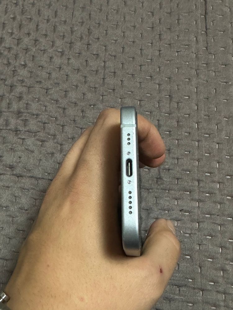iPhone 15 - 128gb