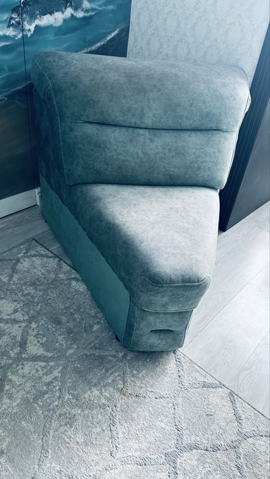 Диван и два кресла в комплекте