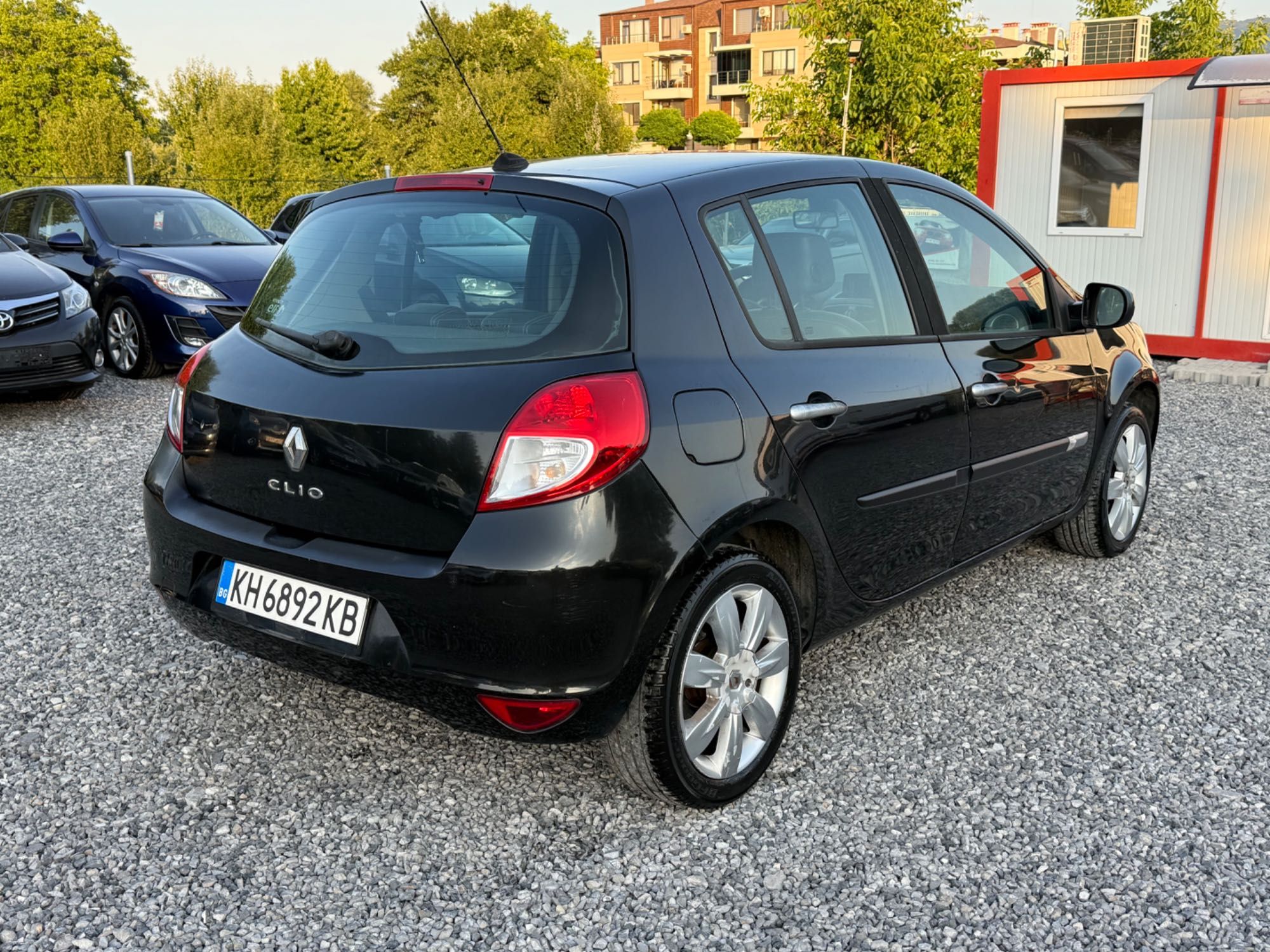 Renault Clio 1.5 dCi (75 кс)Регистриран / Обслужен / Кожа /Навигация
