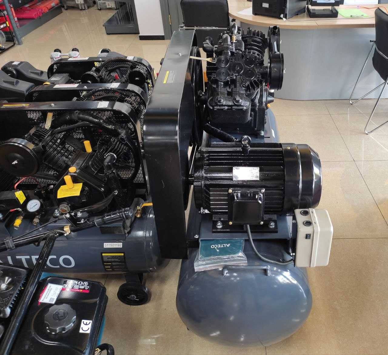 Компрессор / Kompressor ALTECO 300л