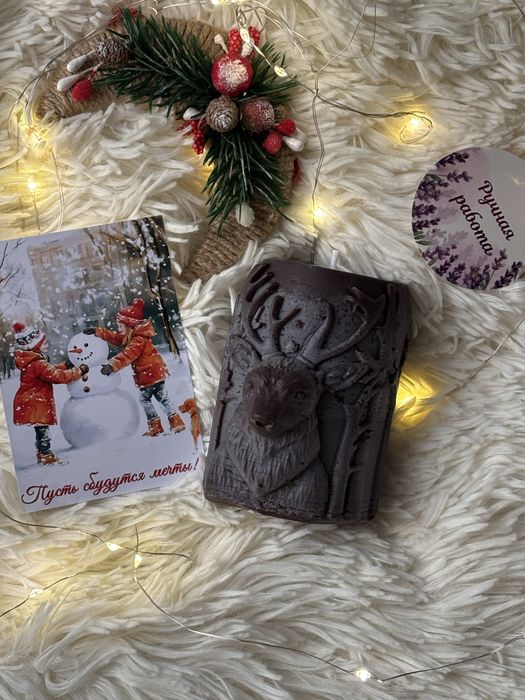 Новогодняя свеча олень с ароматом цитруса