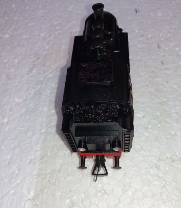 Locomotiva fleischmann BR80 scara H0, 1:87

Tracțiune integrală pe toa