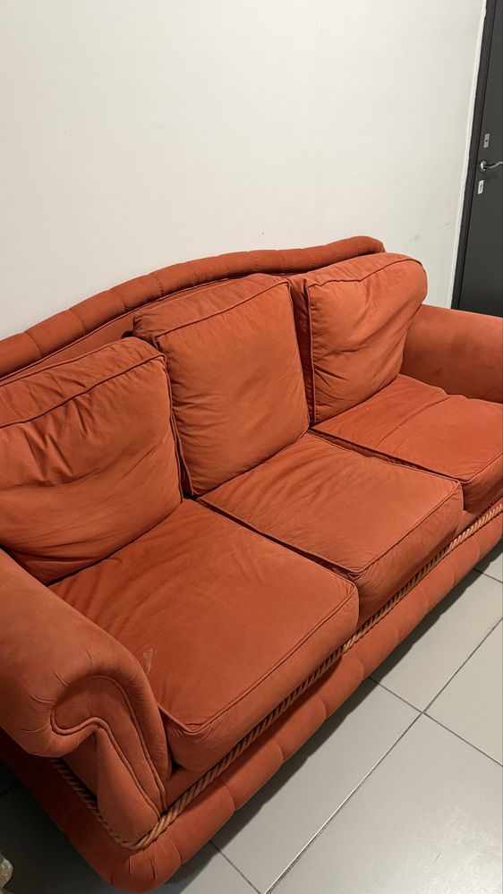 Продам диван и кресло