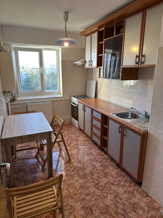 Inchiriez apartament 3 camere Tomis Nord