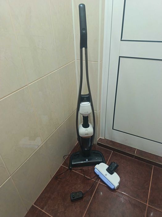 Прахосмукачка Elektroluks Pure Q9